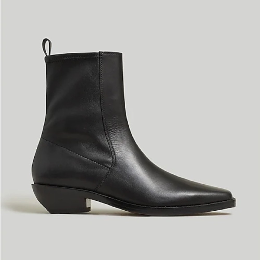 Idris Ankle Boots in Leather